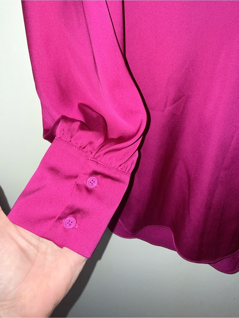 Joseph Ribkoff Bright Fuchsia Satin V-Neck Blouse Size 6 - Picture 6 of 12
